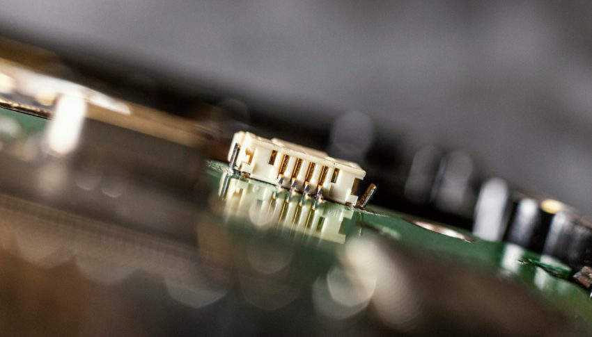 AI 驅動被動元件產業，從合約、研發到市場洞察的全域智慧化升級